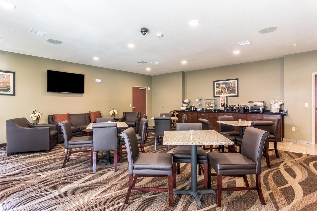 Cobblestone Hotel & Suites - Greenville المظهر الخارجي الصورة