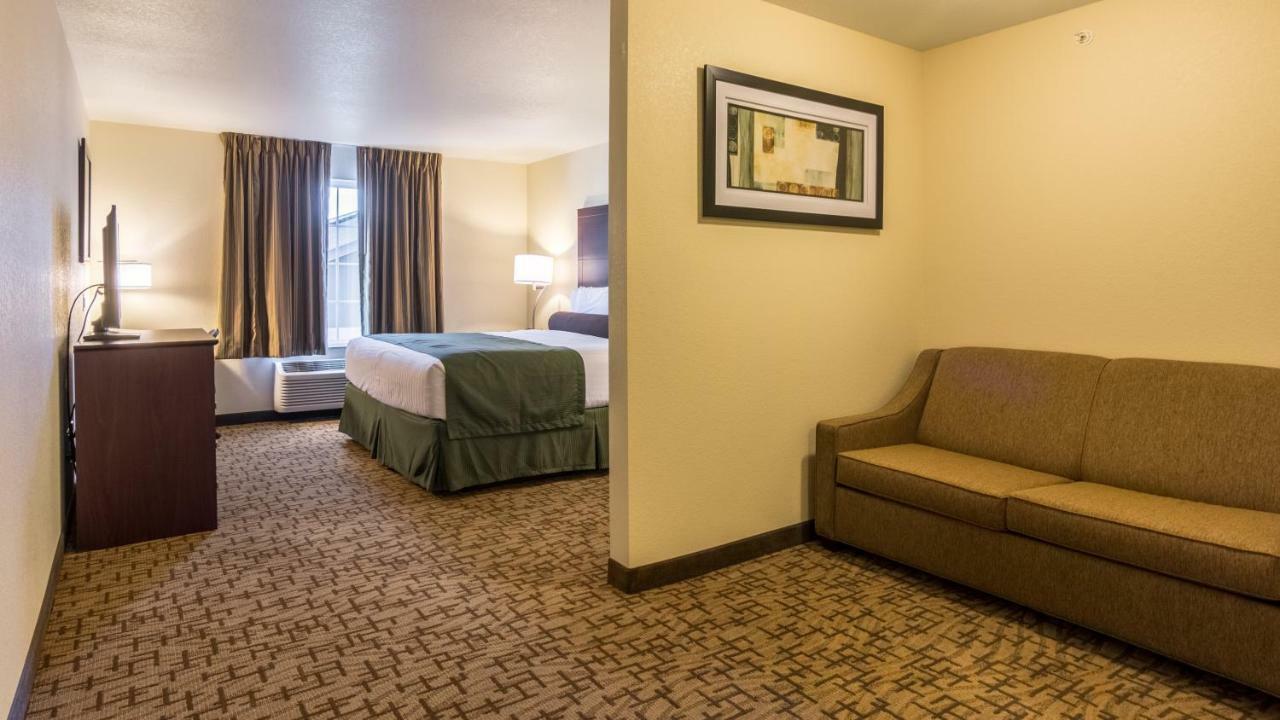 Cobblestone Hotel & Suites - Greenville المظهر الخارجي الصورة