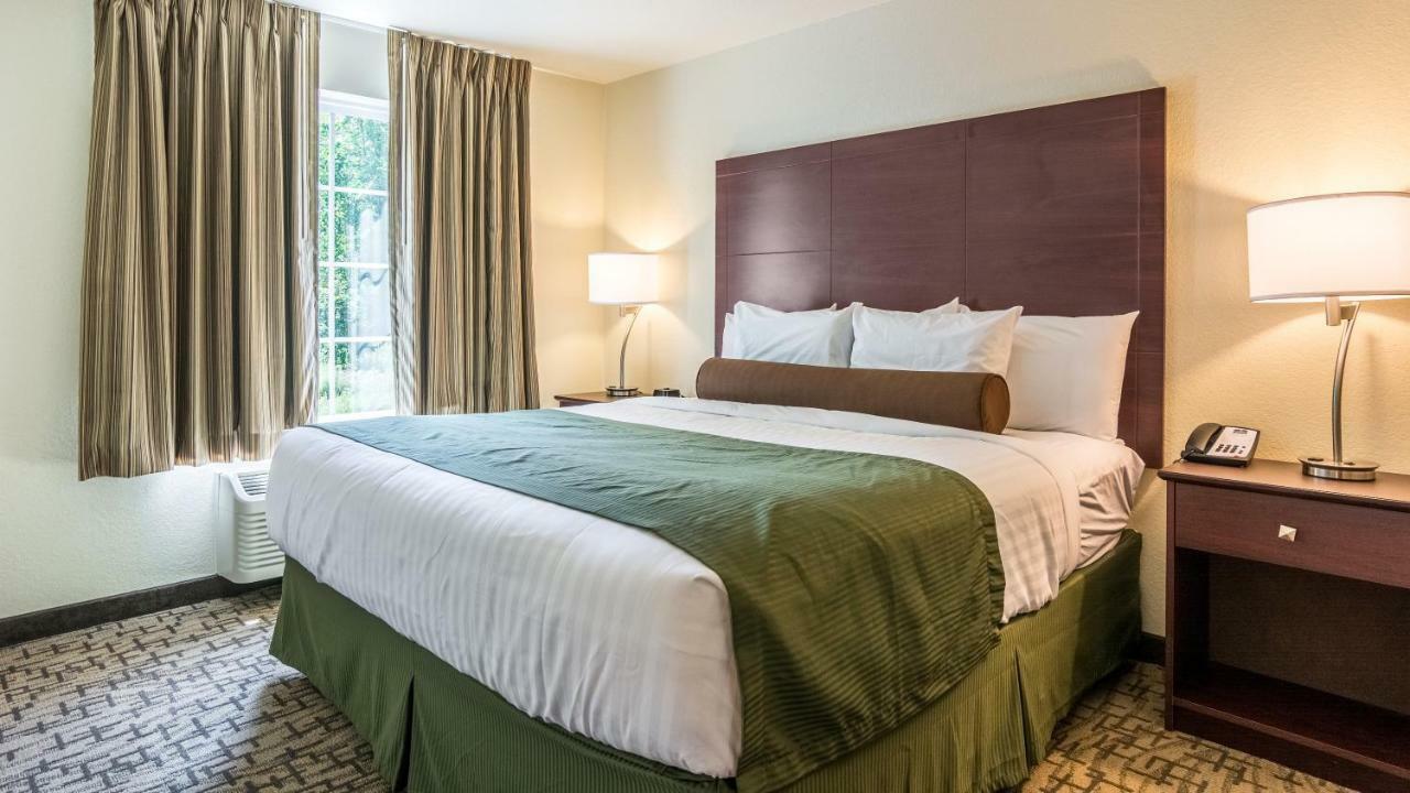 Cobblestone Hotel & Suites - Greenville المظهر الخارجي الصورة
