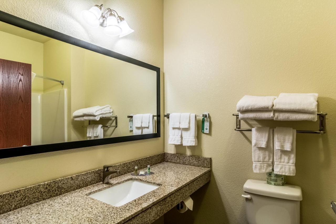 Cobblestone Hotel & Suites - Greenville المظهر الخارجي الصورة